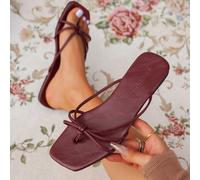 Sandales plates à brides fines de couleur unie à bout carré pour grandes tailles, couleur bordeaux, nouveau style mode 2025 pour festival musical et vacances d'été. Polyvalentes et décontractées pour