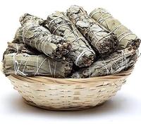 Sauge blanche Smudge avec eucalyptus S par 24 pièces dans le panier -- ±10-11 cm ; ±25-35 g