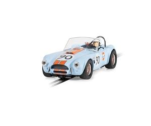 Scalextric - C4509 - Shelby Cobra, Gulf Cars, USA, Classique | Voiture de jeu pour une utilisation avec des pistes de course et un ensemble, idées cadeaux pour enfants et adultes