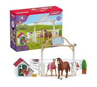 Schleich 42458 Horse Club - Enclos pour Chevaux d'Hannah avec Chienne Ruby, Coffret avec 20 éléments Inclus Dont 2 Chevaux, Coffret Figurines pour Enfants dès 5 Ans