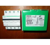 Schneider Electric Disjoncteur différentiel iC60 RCBO A9D57416 4 pôles 16 A 30 mA AC