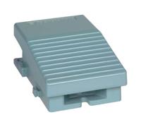 Schneider Electric Schneider Electric Interrupteur au pied 2 contacts XPEM111 Quantité:1