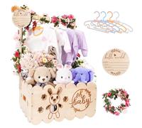 SciFiVisi Panier cadeau en bois pour bébé avec poignée - Panier de rangement pour bébé - Armoire avec étiquettes nominatives en bois, guirlandes en plastique et 4 cintres pour enfants - Pour