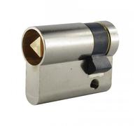 Seccaro Demi-cylindre profilé triangulaire 30/10, vers l’intérieur, 8 mm