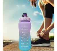 Semme Bouteille de Paille Vert Clair 2000 Ml, Tasse de Sport Résistante avec Couvercle en un et Poignée pour la Course à Pied, la Randonnée et le Cyclisme, Conception à Large Ouverture et échelle