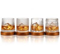 Sendez Lot de 4 verres à whisky rotatifs 170 ml avec dessous de verre en | 4 verres à whisky de 170 ml chacun et 4 motifs différents en relief avec 4 dessous de verre en bois assortis