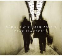 Sergio & Odair Assad - Sergio & Odair Assad Play Piaz [Import]