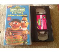 Sesame Street - Learning About Numbers / The Best Of Ernie And Bert [VHS] [Import anglais]