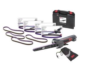 Set de machines à limer 3M 1x machine à limer 13 x 457mm, 17.000 t/min, 0,65CV, 20x bandes de limes Cubitron II 60+, 20x bandes de limes Cubitron II 80+, 25x bandes de non-tissé 3M DF-BL, 13 x 457 mm,