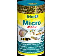 Set de quatre aliments différents dans des compartiments séparés pour tous les poissons d'ornement de petite et moyenne taille