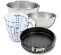 Set pâtisserie avec moule à manqué 24 cm, 2 bols à mixer, verre mesureur et spatule Zenker
