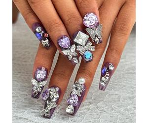 Sethexy Violet Strass Luxe Faux ongles faits à la main Arc papillon Longue presse de cercueil sur les ongles Cristaux de coeur 3D Faux Ongles Lapin pour les femmes et les filles
