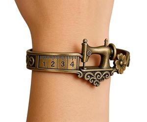 Sewing Bracelet Vintage, Floral Adjustable Quilting Wristband, Quilters Sewing Bracelet for Anniversaries Christmas Party Outdoor School Beach Travel Daily Casual Everyday Wear Gift for Women Teens