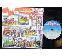 Sex Pistols - Holidays In The Sun
