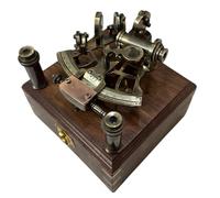 Sextant nautique en laiton J Scott Vintage Antique Astrolabe Ship Instrument de navigation céleste et nautique avec deux télescopes de visée supplémentaires/Astrolabe Ship History Sextant Tool avec