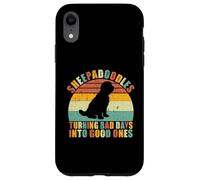 Sheepadoodles transformant Les Mauvais Jours en Bons Sheepadoodle Coque pour iPhone XR