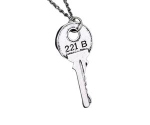 Sherlock 221b Collier de clé de maison Collier pendentif vintage couleur couleur Pendentifs pour femmes Hommes Fans Bijoux Cosplay Cadeaux Accessoires