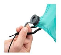 Shibumi Wind Assist, accessoire pour auvent de plage Shibumi Shade® qui aide à fournir de l'ombre dans des conditions de vent moins qu'idéales. Côtés d'ancrage pour une forme semblable à une tente.