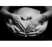 Shooting grossesse ou naissance en studio avec 10 photos HD retouchées