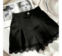 Short noir à boutons nacrés, élégant et décontracté, couleur unie, orné de dentelle. Collection printemps/été femme. Idéal pour les trajets domicile-travail. Style minimaliste, parfait pour le bureau 