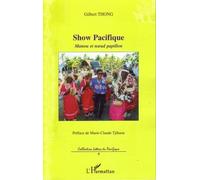 Show Pacifique : Manou et noeud papillon