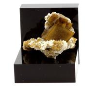 Siderite. 51 Ct. Mont Saint-Hilaire, Québec, Canada.