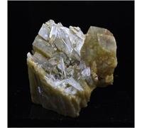 Siderite, Quartz. 259.0 Ct. Mésage Mine, Vizille, France..