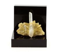 Siderite, Quartz. 63.77 Ct. Mésage Mine, Vizille, France. Rare.