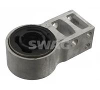 Silentbloc de bras de suspension Essieu avant inférieur 74 93 6160 SWAG