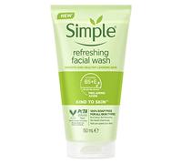 Simple Doux pour la peau, le lot comprend un gel nettoyant pour le visage de 150 ml, un hydratant léger de 125 ml, un masque de 21 ml et des lingettes nettoyantes pour le visage