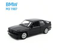 Simulation 1:36 Modèle de voiture en alliage rétro BMW M3. Modèle de voiture pour adultes, ornements. Peut être ouvert pour collectionner, cadeau d'anniversaire Taille UniqueAlliage de fer