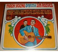 Sings The Best Of Jim Reeves [Vinyl LP]