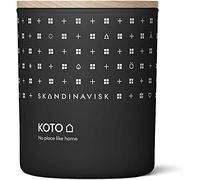 Skandinavisk KOTO 'Maison' Bougie Parfumée. Notes parfumées: Vanille et Écorces d’Orange Séchées, Ambre de la Baltique et Cuir Patiné. 200 g.
