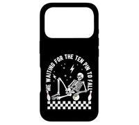 Skeleton Me Waiting for The Ten Pin to Fall Bowling Suspense Coque pour iPhone 17 Pro