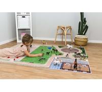 SkippiDoo Tapis de Jeu - Tapis de Chambre d'enfant avec Cour de Chevaux, Aire d'équitation et écuries - Idéal pour Les Petits Amis des Chevaux et Les Figurines comme Schleich® et Playmobil®