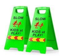 Slow Kids at Play! Lot de 2 panneaux de signalisation, texte noir et graphiques rouges, pour enfants, vert, sécurité ralentissement, double face, plus facile à identifier, panneaux de cour pour