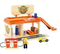 small foot 10799 Garage automobile avec station service, parking, lave-auto et accessoires, tels que pompes à essence et pompiste, à partir de 3 ans