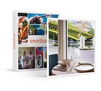 SMARTBOX - Coffret Cadeau 2h de croisière sur la Seine avec dîner à bord du Capitaine Fracasse-Gastronomie