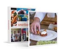 SMARTBOX - Coffret Cadeau 2h30 de cours de cuisine à domicile : préparation et dégustation d’1 menu 2 plats pour 4 personnes-Gastronomie G