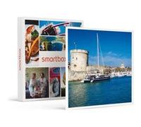 Coffret Cadeau SMARTBOX - Croisière en catamaran au coucher du soleil pour 2 adultes et 2 enfants à La Rochelle- Sport & Aventure