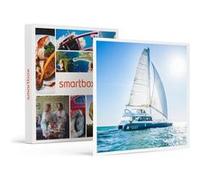 Croisière Festive En Catamaran Pour 2 Avec Dj Et Dîner 3 Plats Près De La Grande-Motte - Smartbox - Coffret Cadeau Sport & Aventure
