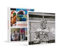 Coffret Cadeau SMARTBOX - Dans les coulisses du tennis : visite guidée du Stade Roland Garros à Paris pour 2 adultes- Sport & Aventure