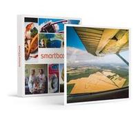 Coffret Cadeau SMARTBOX - Le Mans et ses alentours vus du ciel : survol d'1h pour 2 personnes- Sport & Aventure G