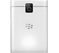 Smartphone - BlackBerry - Passport - Blanc - 3 Go RAM - 32 Go de stockage - Radio FM