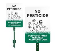 SmartSign Panneau « No Pesticide Yard » de 25,4 x 17,8 cm - We Love Our Family More Than Lawn », panneau de 54,6 cm de haut et kit de piquet, aluminium laminé antirouille de 40 mm, vert, noir et blanc, lot de 1
