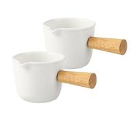 SMASOLO Lot de 2 Petits Pots à Lait en Céramique Blanche Manche en Bois, Mini Pichet Doseur pour Sirop et Sauce, Accessoire Café Multifonction pour Préparation et Service, la Cuisine
