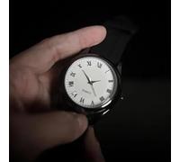 Smoke Watch Pro Magic Tricks Deux interrupteurs de télécommande Véritable montre Production de fumée Scène Magique Close-up Illusions Gimmicks Accessoires (noir) (blanc)