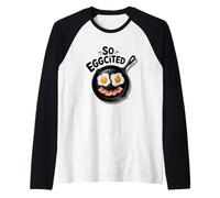 So Eggcited Funny Exciting Hilarous Pun Tee Manche Raglan