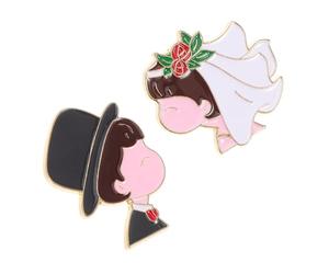 SOESFOUFU Broche Couple de Dessin Animé en Métal pour Mariage, Lot de 2 Pièces, Accessoire Confortable et Festif pour Mariée et Marié Lors des Cérémonies