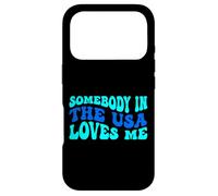 Somebody in The USA Loves Me Modern Boho Vibe Coque pour iPhone 17 Pro